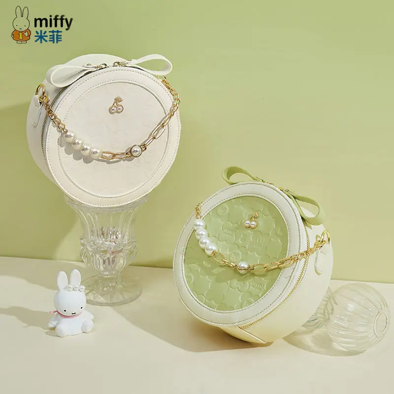 Милые сумки Miffy, новинка 2022, свежая маленькая круглая сумка на цепочке, Портативная сумка-мессенджер через плечо, Женская круглая сумка для п...
Милые сумки Miffy, новинка 2022, свежая маленькая круглая сумка на цепочке, Портативная сумка-мессенджер через плечо, Женская круглая сумка для п...
