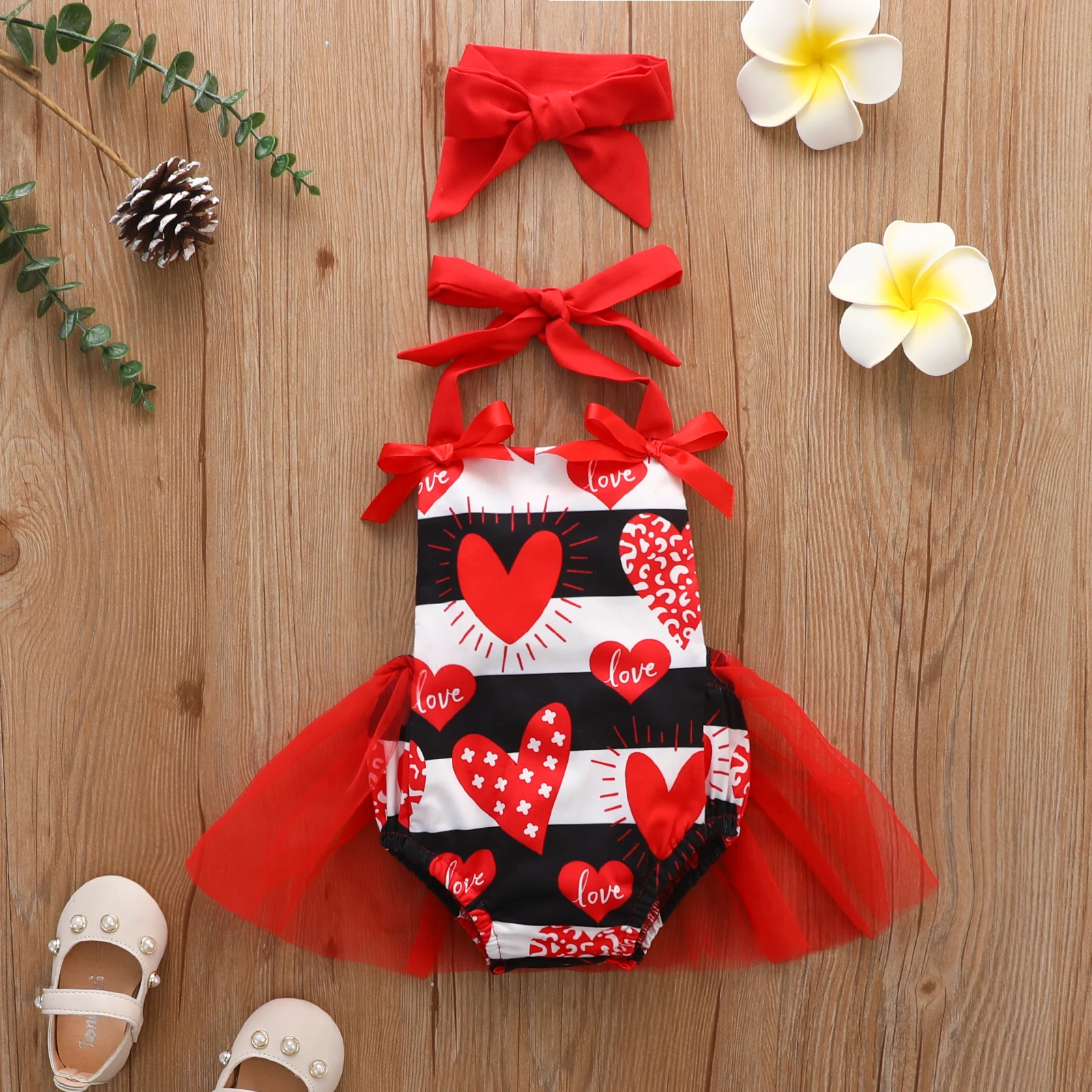 Lovely Baby Girl Romper Set, Square Neck Hanger Sleeveless Heart Printed Romper with Tulle Skirt Headband, Kids Clothing
Lovely Baby Girl Romper Set, Square Neck Hanger Sleeveless Heart Printed Romper with Tulle Skirt Headband, Kids Clothing