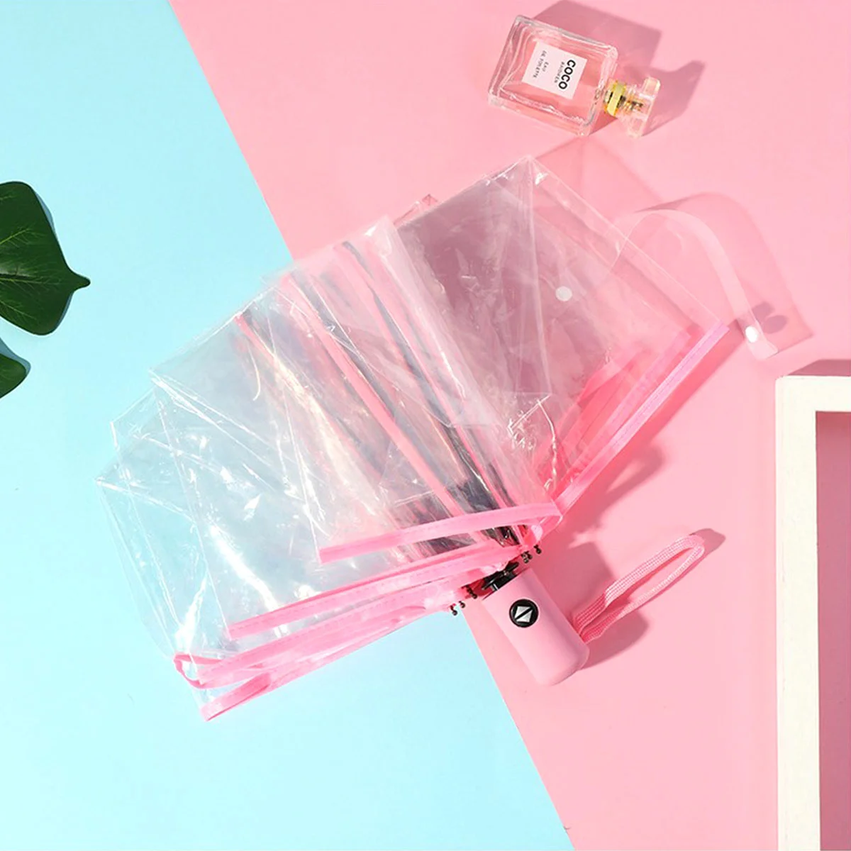 1pc Fully Automatic Triple Folding Clear Umbrella Travel Umbrella for Outdoor 
1pc Fully Automatic Triple Folding Clear Umbrella Travel Umbrella for Outdoor