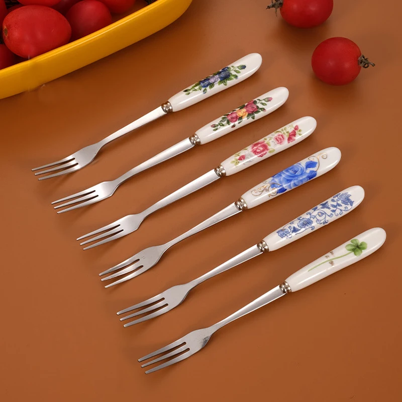 1Pcs Fruit Fork Stainless Steel Cake Dessert Forks Lovely Mini Fork Tableware for Home Flatware Restaurant
1Pcs Fruit Fork Stainless Steel Cake Dessert Forks Lovely Mini Fork Tableware for Home Flatware Restaurant