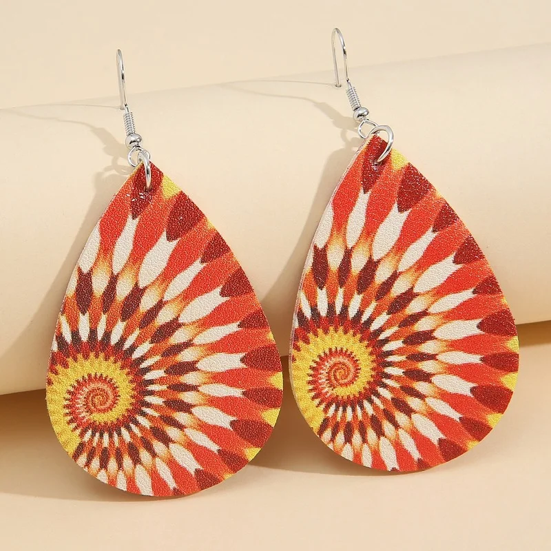 2022 Fashion Ethnic Style Retro Earrings Leather PU Totem Mandala Abstract Pattern Leather Earrings for Women Girl Gift
2022 Fashion Ethnic Style Retro Earrings Leather PU Totem Mandala Abstract Pattern Leather Earrings for Women Girl Gift