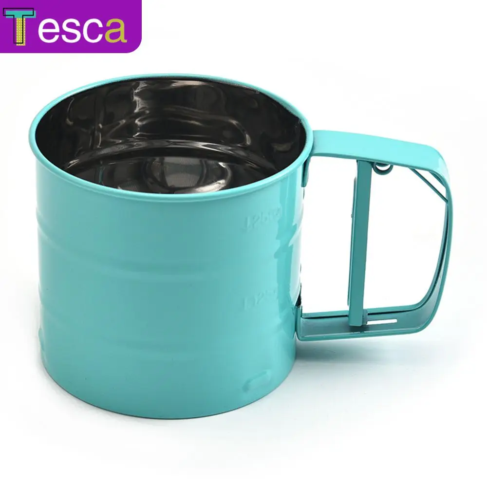 Home Kitchen Gadget Flour Sieve Sieve Cup Type Semi-automatic Flour Sifter Stainless Steel Handheld Mesh Sieve Cup Pastry Tool
Home Kitchen Gadget Flour Sieve Sieve Cup Type Semi-automatic Flour Sifter Stainless Steel Handheld Mesh Sieve Cup Pastry Tool