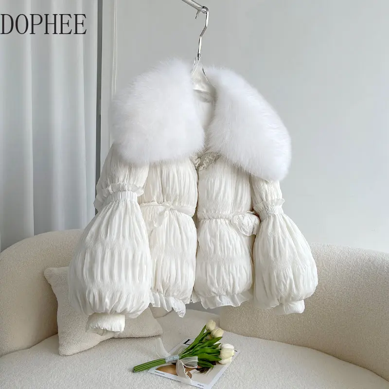 Big Fox Fur Turn-down Collar Women Fur Coats New Design Warm Winter Goose Down Jacket Ruffles Lantern Sleeve Short Fur Parkas
Big Fox Fur Turn-down Collar Women Fur Coats New Design Warm Winter Goose Down Jacket Ruffles Lantern Sleeve Short Fur Parkas