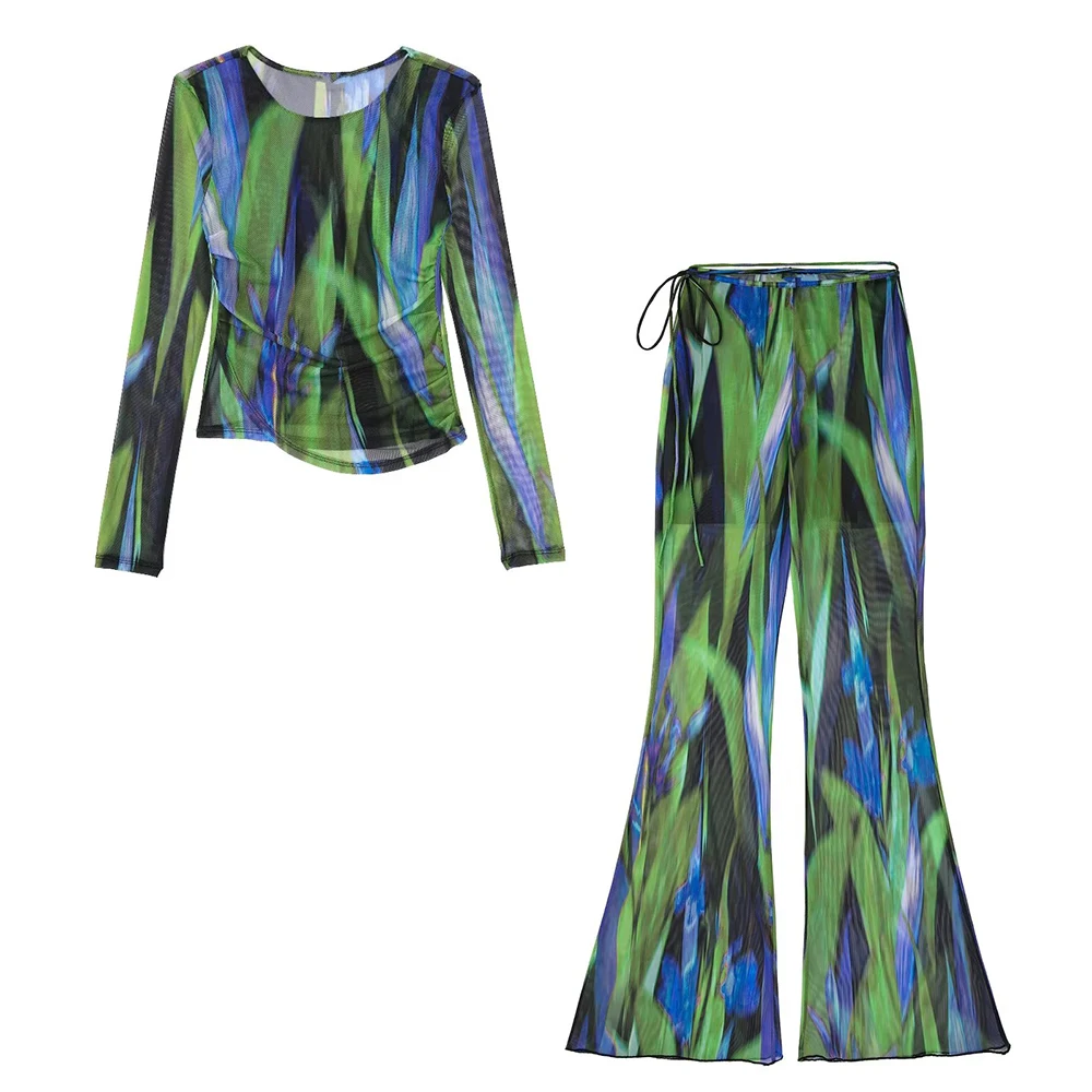 PB&ZA Fashion T-shirt bell-bottom pants women Autumn 2022 new style of temperament European and American print translucent suit
PB&ZA Fashion T-shirt bell-bottom pants women Autumn 2022 new style of temperament European and American print translucent suit