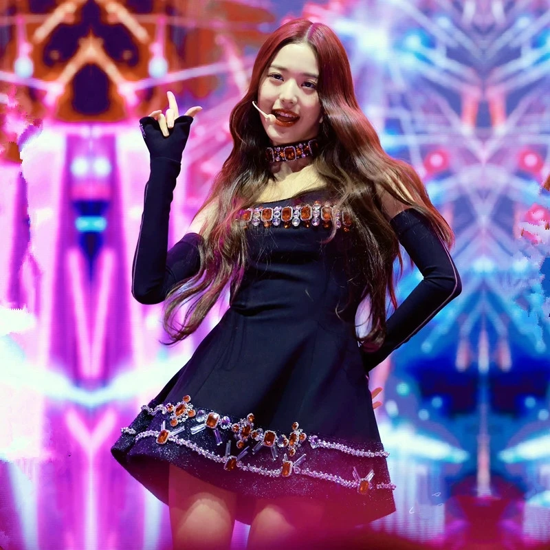 Kpop IVE Jang Won Young Korean Fashion Women's Slim Off-Shoulder Sling Dress Lady Jazz Dance Sexy Sleeveless Rhinestone Dresses
Kpop IVE Jang Won Young Korean Fashion Women's Slim Off-Shoulder Sling Dress Lady Jazz Dance Sexy Sleeveless Rhinestone Dresses