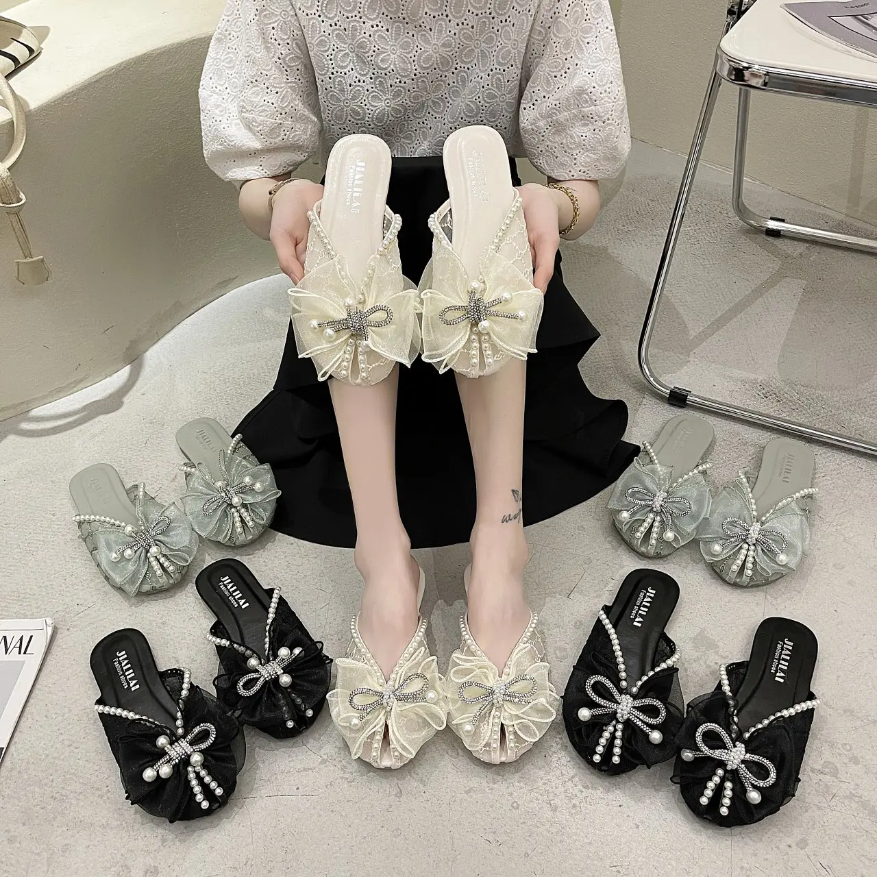 Women Sandals 2022 Summer Trend Beach White Elegant Flat Bow Pearl Slippers Black Lace Home Sexy Comfortable Shoes 
Women Sandals 2022 Summer Trend Beach White Elegant Flat Bow Pearl Slippers Black Lace Home Sexy Comfortable Shoes
