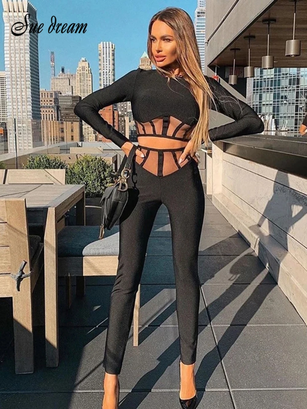 2021 Summer New Women's 2 Two-piece Set Black Sexy Long Sleeve Mesh Tight Bandage Set Party Celebrity Bandage Crop Top Pants
2021 Summer New Women's 2 Two-piece Set Black Sexy Long Sleeve Mesh Tight Bandage Set Party Celebrity Bandage Crop Top Pants