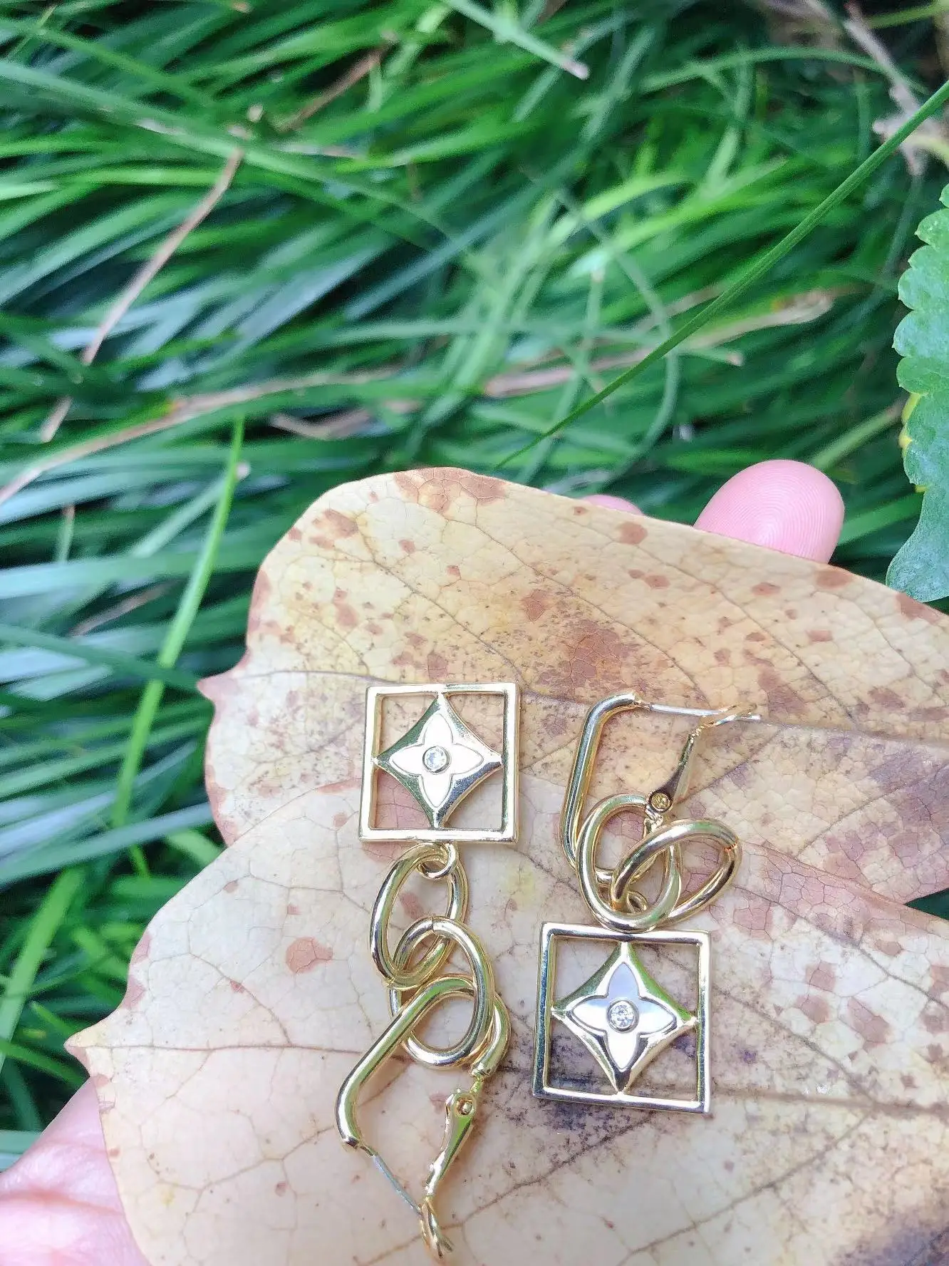 S925 Silver Ear Needle Stud Earrings Natural Fresh Water Pearl Zircon Brass/14k Gold Korea Fasion Jewelry for Women HYACINTH HOT
S925 Silver Ear Needle Stud Earrings Natural Fresh Water Pearl Zircon Brass/14k Gold Korea Fasion Jewelry for Women HYACINTH HOT