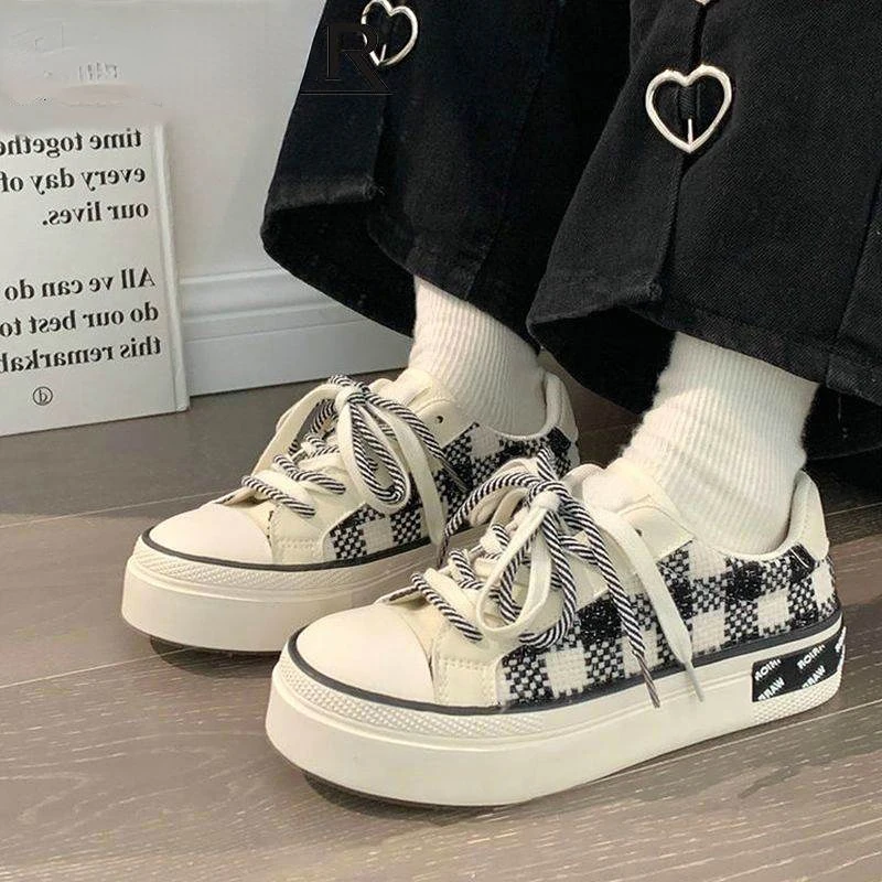 Women's Sneakers Checkerboard Canvas Shoes for Wowen 2023 Spring New Thick Sole Casual All-match Sports Shoes Zapatillas Mujer
Women's Sneakers Checkerboard Canvas Shoes for Wowen 2023 Spring New Thick Sole Casual All-match Sports Shoes Zapatillas Mujer