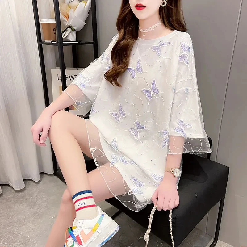 Fake Two-piece Mesh Stitching Butterfly Short-sleeve T-shirt Long 2022 Summer New Korean Lace Loose Large Size Womens T-shirt
Fake Two-piece Mesh Stitching Butterfly Short-sleeve T-shirt Long 2022 Summer New Korean Lace Loose Large Size Womens T-shirt