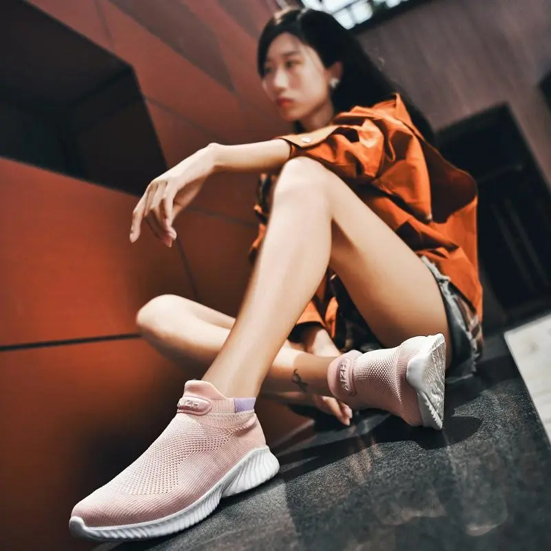 Race Luxury Brand Women's Sneakers Trainer Women Black Sport Shoes Children Running Shoes Sports And Leisure Basket
Race Luxury Brand Women's Sneakers Trainer Women Black Sport Shoes Children Running Shoes Sports And Leisure Basket