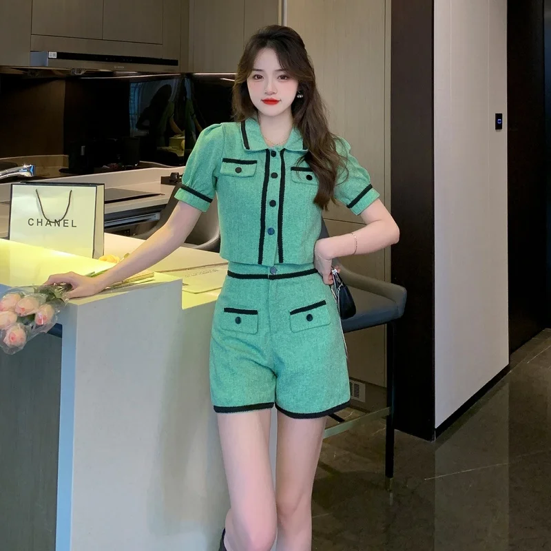 Casual Fashion Shorts Suit Women's 2022 Summer Slim Shorts And Short-sleeved Tops Western Style Outfits 2-piece Set For Office
Casual Fashion Shorts Suit Women's 2022 Summer Slim Shorts And Short-sleeved Tops Western Style Outfits 2-piece Set For Office