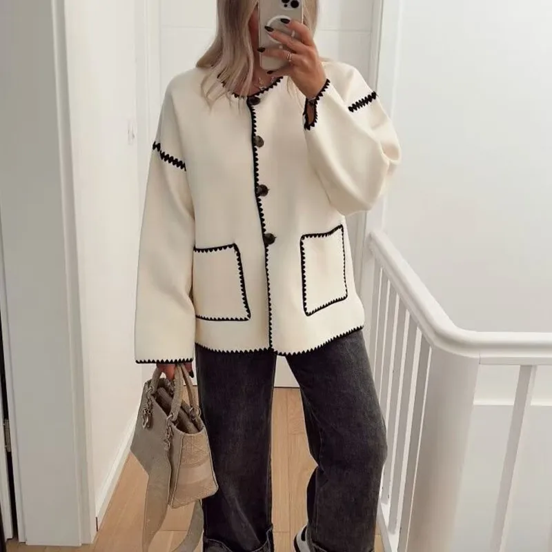 Elegant Ladies Jacket Long Sleeve Patchwork Tweed Coat Autumn O Collar Single Breasted 2023 Winter Fashion Loose Pocket Jacket
Elegant Ladies Jacket Long Sleeve Patchwork Tweed Coat Autumn O Collar Single Breasted 2023 Winter Fashion Loose Pocket Jacket