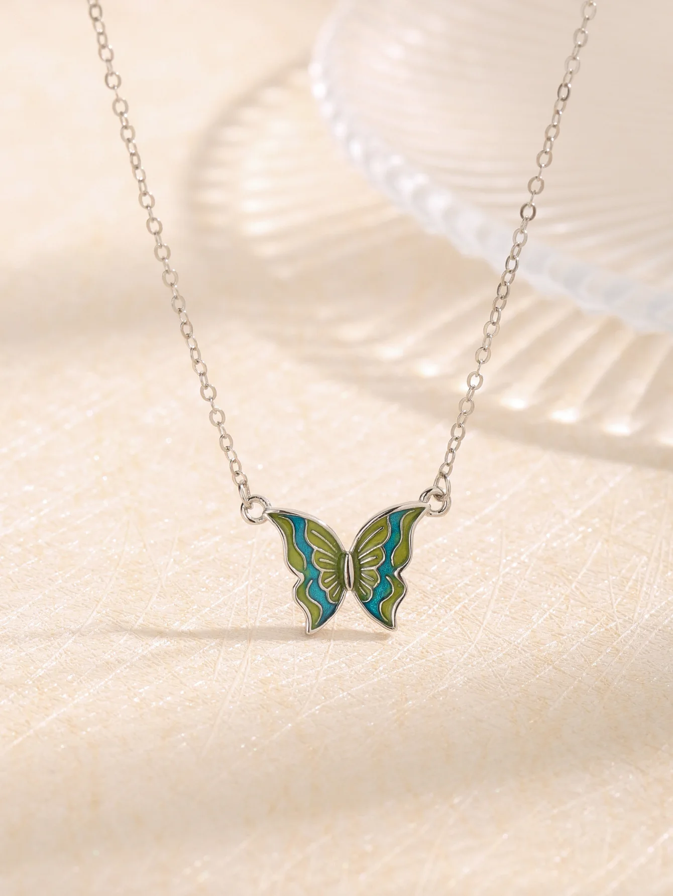 2023 New Literary Style S925 Sterling Silver Dropped Butterfly Necklace Fashion Light Luxury High Grade Necklace Female
2023 New Literary Style S925 Sterling Silver Dropped Butterfly Necklace Fashion Light Luxury High Grade Necklace Female