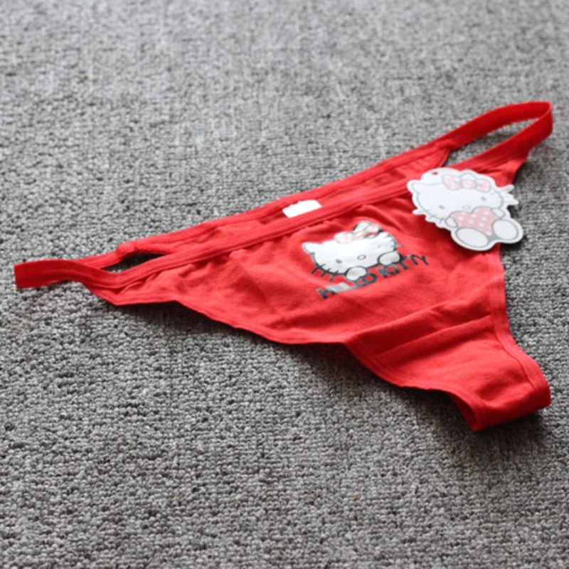 Kawaii Hello Kitty аниме sanrio Красные сексуальные полосы бесшовное женское хлопковое нижнее белье T-образные трусики повседневные принадлежности
Kawaii Hello Kitty аниме sanrio Красные сексуальные полосы бесшовное женское хлопковое нижнее белье T-образные трусики повседневные принадлежности