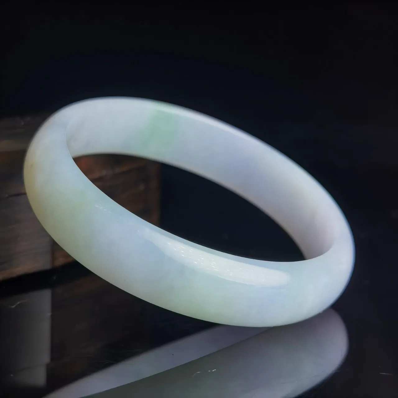 Natural Myanmar Jade 54mm-62mm bracelet exquisite princess bracelet to send girlfriend to send mother Hetian jade
Natural Myanmar Jade 54mm-62mm bracelet exquisite princess bracelet to send girlfriend to send mother Hetian jade