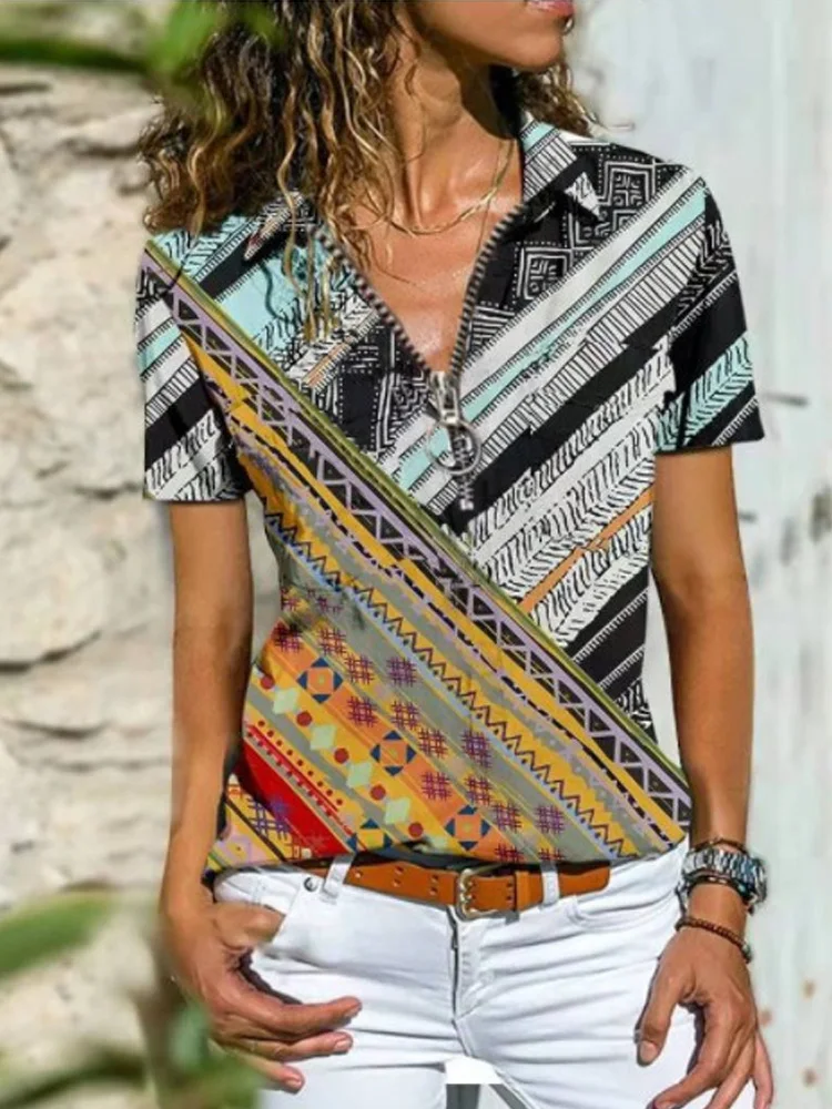 Рубашка-поло женская с V-образным вырезом, элегантная уличная одежда на молнии, повседневный Свободный Топ с винтажным принтом, модная блузк...
Рубашка-поло женская с V-образным вырезом, элегантная уличная одежда на молнии, повседневный Свободный Топ с винтажным принтом, модная блузк...