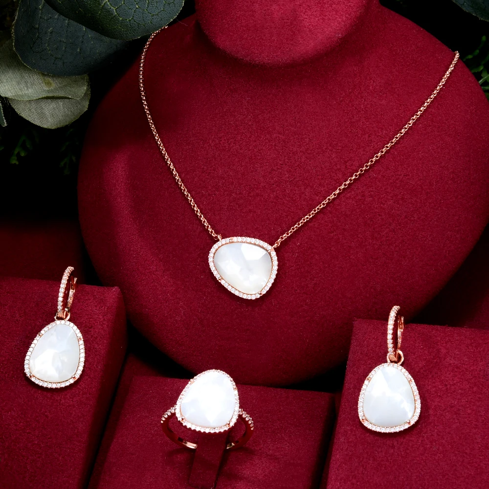 Blachette Gorgeous Luxury Chians Round Pendant Necklace Earrings Ring 3PCS for Women Bridal Wedding Anniversary Jewelry Sets
Blachette Gorgeous Luxury Chians Round Pendant Necklace Earrings Ring 3PCS for Women Bridal Wedding Anniversary Jewelry Sets