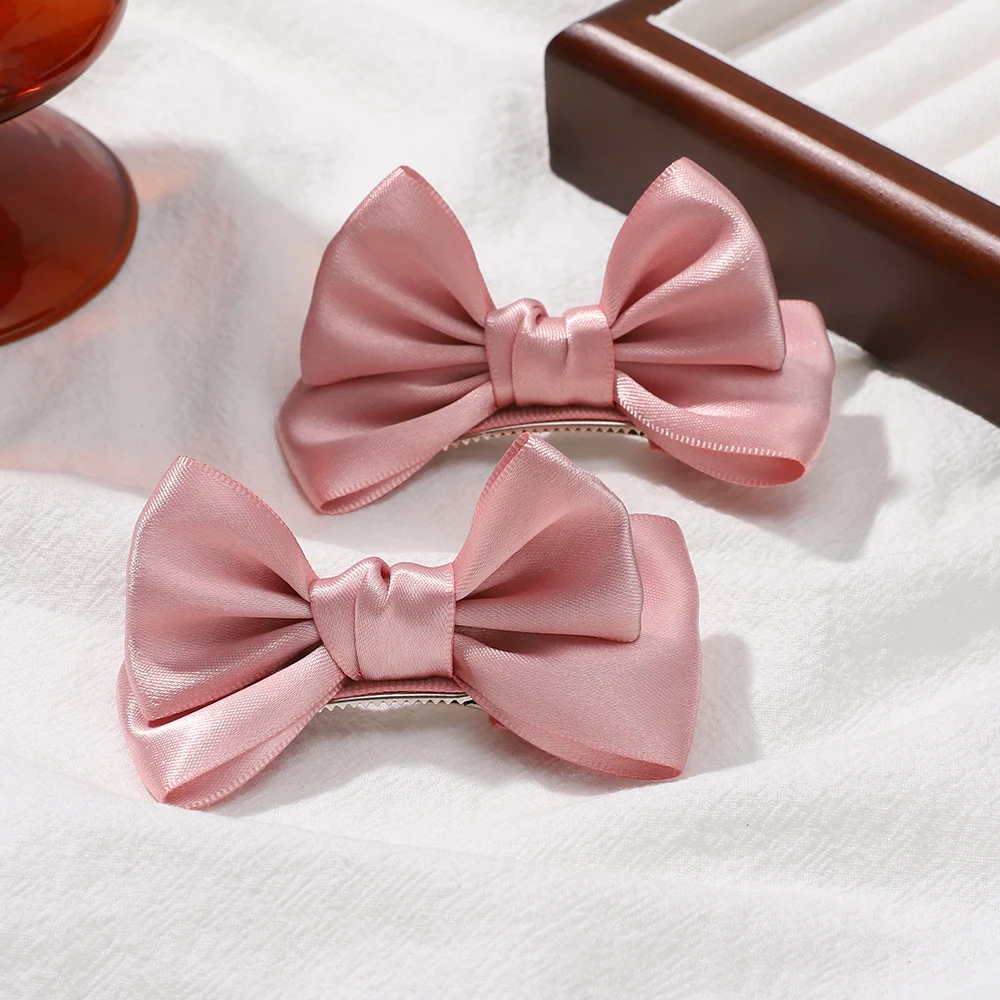 2 Pcs/Set Solid Color Bowknot Hairclips Kids Sweet Boutique Handmade Headwear Girls Elegant Hair Clips Fashion Hair Accessories
2 Pcs/Set Solid Color Bowknot Hairclips Kids Sweet Boutique Handmade Headwear Girls Elegant Hair Clips Fashion Hair Accessories