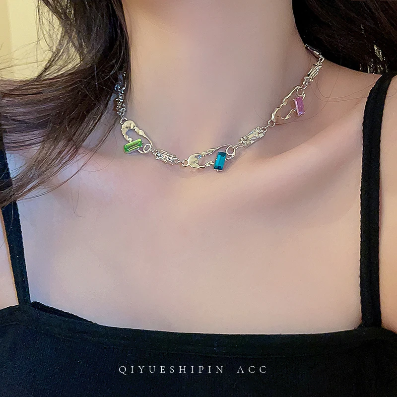KAITIN Personalized Necklace Women's Collarbone Chain 2023 New Style Temperament Accessories Advanced Light Luxury Neck Chain
KAITIN Personalized Necklace Women's Collarbone Chain 2023 New Style Temperament Accessories Advanced Light Luxury Neck Chain