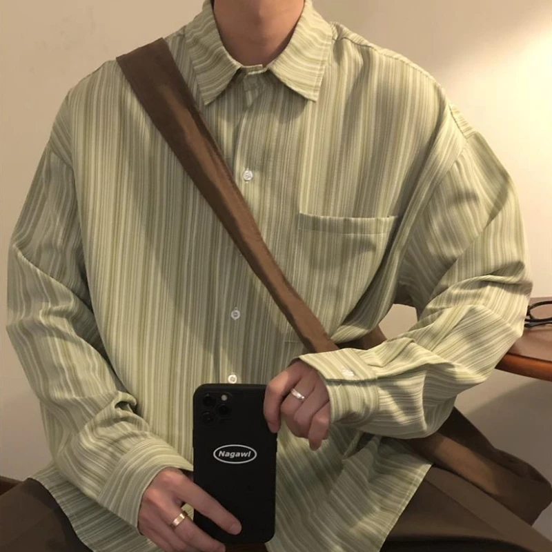 Vintage Striped Shirts for Men Literary Green Korean Fashion Loose Shirt Spring Long Sleeve Casual Simple Unisex Male Clothing
Vintage Striped Shirts for Men Literary Green Korean Fashion Loose Shirt Spring Long Sleeve Casual Simple Unisex Male Clothing