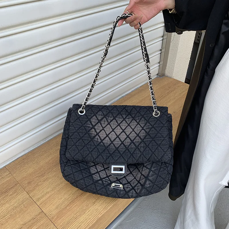 Cloth Women's Bag 2022 Trend Luxury Handbags Fashion Female Leisure Shoulder Mobile Inclined Make Up Commuter Bags High-capacity
Cloth Women's Bag 2022 Trend Luxury Handbags Fashion Female Leisure Shoulder Mobile Inclined Make Up Commuter Bags High-capacity