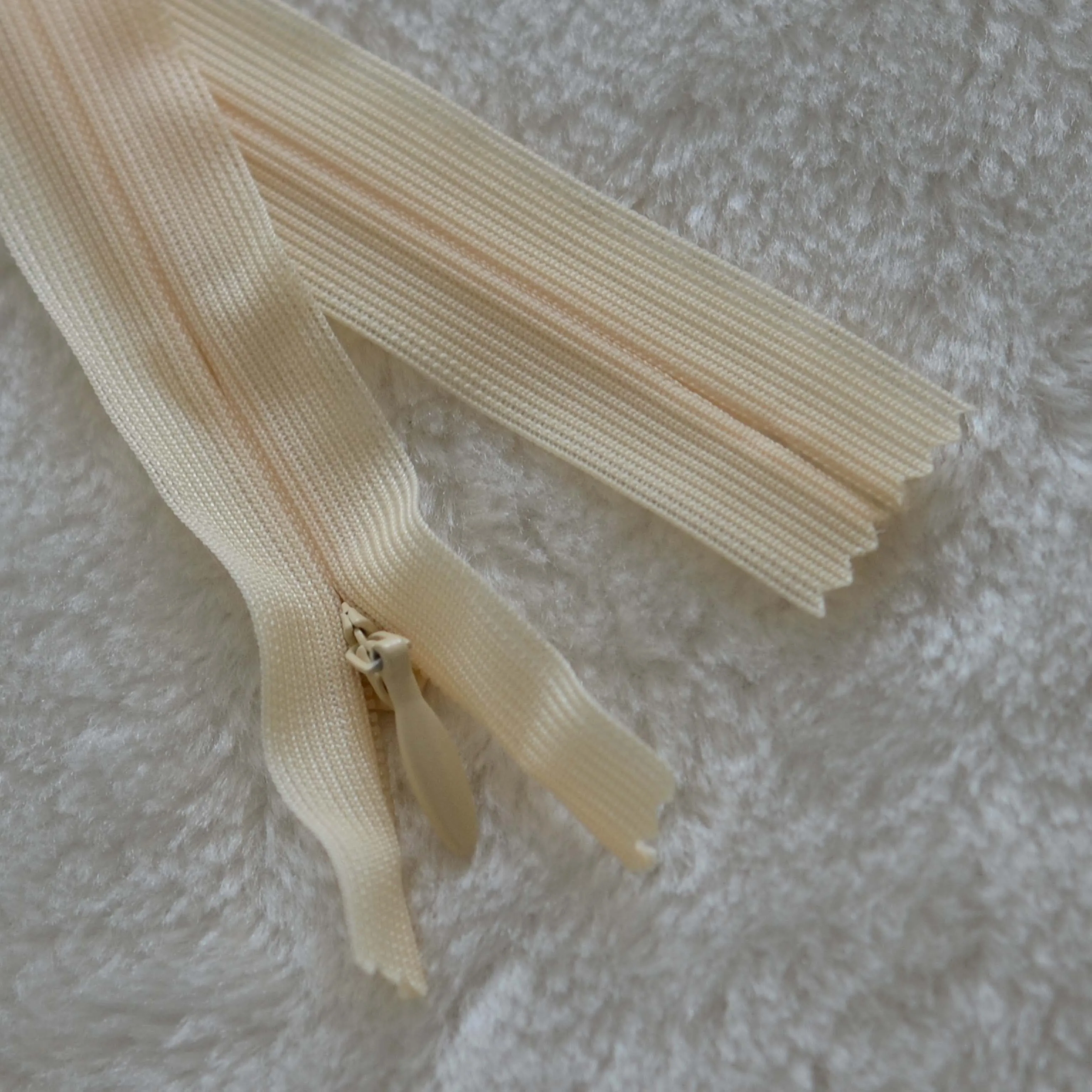 

YKK молния № 2 кружевные края невидимая застежка белая 15-60 см юбка платья аксессуары YKK невидимая застежка-молния, шитье