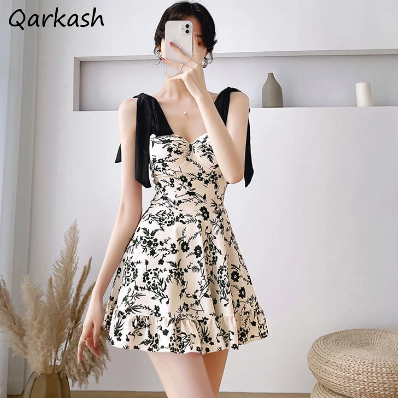 Cover-ups Women Slim Design Korean Style Ladies Floral High Waist Swimwear Summer Sexy Leisure Beachwear Ins Vacation Swimsuit
Cover-ups Women Slim Design Korean Style Ladies Floral High Waist Swimwear Summer Sexy Leisure Beachwear Ins Vacation Swimsuit