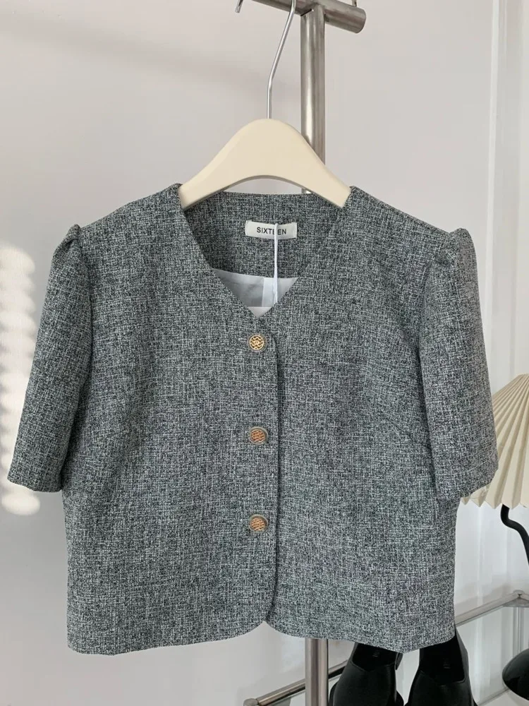 New High Quality Women Fashion Jackets Gray Tweed Single-Breasted Elegant Crop Top Short Coats Summer Women Clothes
New High Quality Women Fashion Jackets Gray Tweed Single-Breasted Elegant Crop Top Short Coats Summer Women Clothes