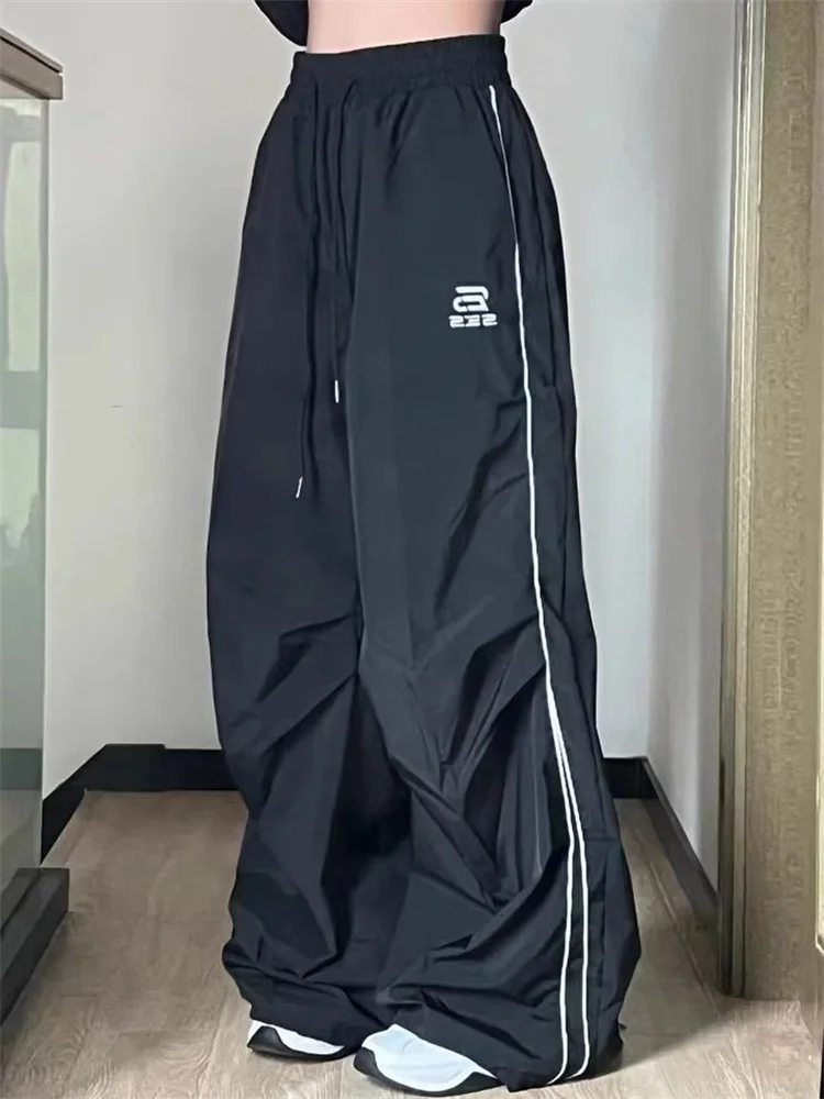 Y2K женская уличная одежда Techwear черные карго в Корейском стиле Харадзюку парашютные тренировочные брюки мужские спортивные штаны с широкими...
Y2K женская уличная одежда Techwear черные карго в Корейском стиле Харадзюку парашютные тренировочные брюки мужские спортивные штаны с широкими...