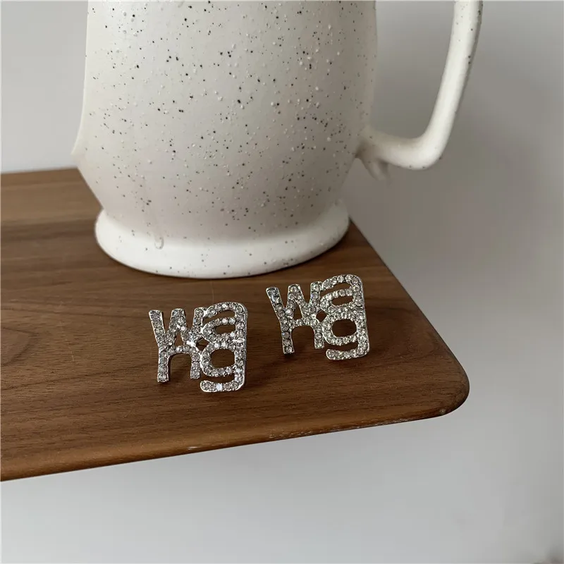 Letter Wang Atmosphere Earrings Cool Korea 2022 New Trend Simple Personality Fashion Ins Net Red Ear Jewelry
Letter Wang Atmosphere Earrings Cool Korea 2022 New Trend Simple Personality Fashion Ins Net Red Ear Jewelry