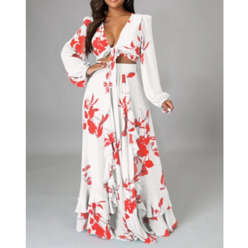 Женское платье-макси с высокой талией, V-образным вырезом и цветочным принтом
Женское платье-макси с высокой талией, V-образным вырезом и цветочным принтом