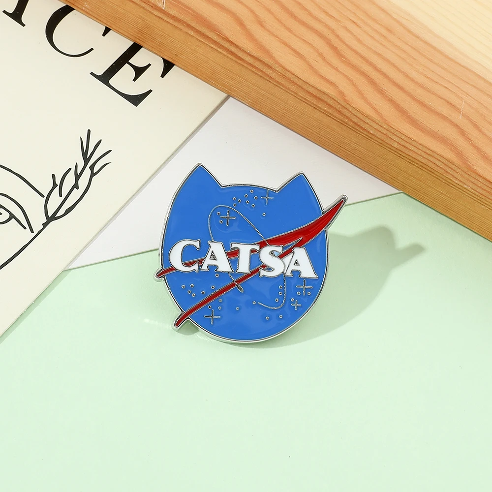 Эмалированная булавка в форме звездного кота CATSA, оригинальная Женская бижутерия, подарок для друзей
Эмалированная булавка в форме звездного кота CATSA, оригинальная Женская бижутерия, подарок для друзей