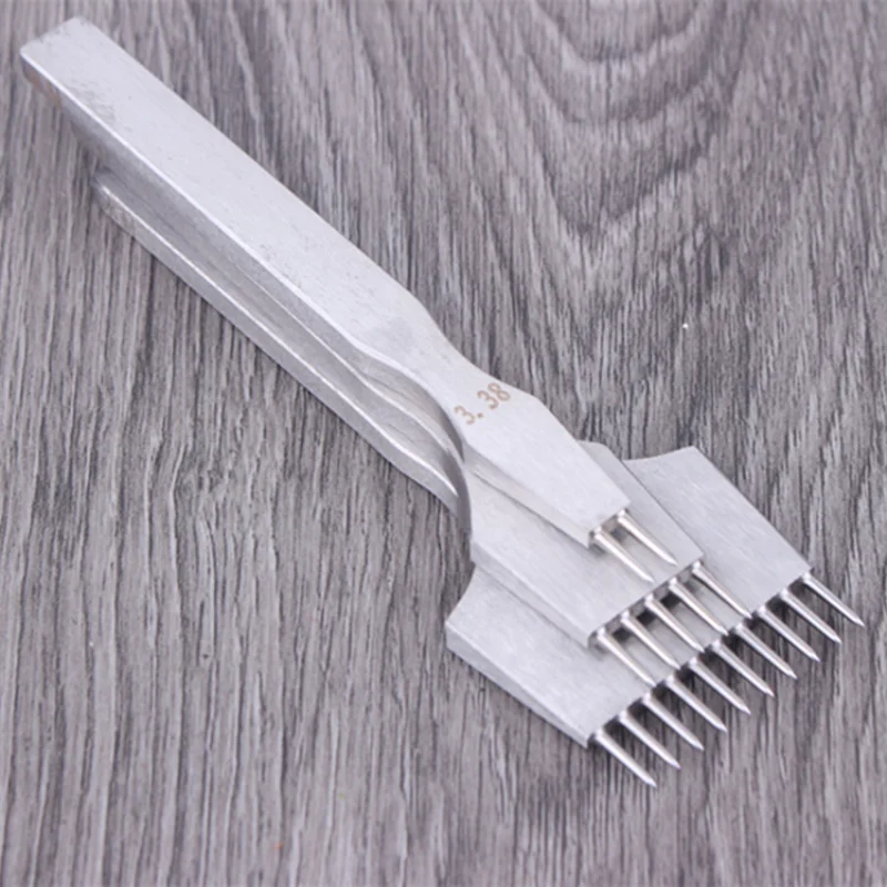 Leather Craft Punches Tool Polished Pricking Irons Round Hole Chisels 3/3.38mm Professional leather Punch for Hand Sewing
Leather Craft Punches Tool Polished Pricking Irons Round Hole Chisels 3/3.38mm Professional leather Punch for Hand Sewing