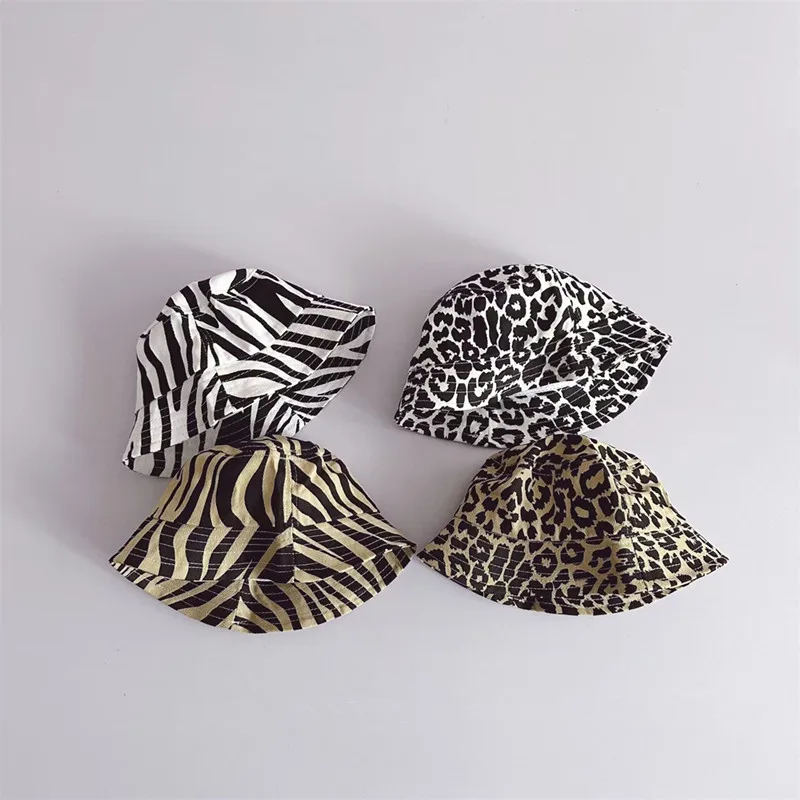 Children Leopard Pattern Fisherman Hat 2023 Personalized Spotted Graffiti Bucket Hat for Boys and Girls Sunshade Basin Hat 50-52 
Children Leopard Pattern Fisherman Hat 2023 Personalized Spotted Graffiti Bucket Hat for Boys and Girls Sunshade Basin Hat 50-52