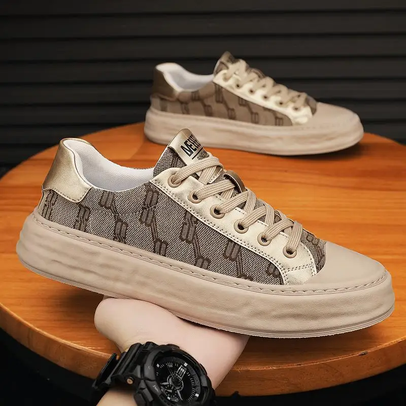Men's Shoes 2023 New Autumn Soft Bottom Black Board Shoes Working Wear Height Increasing Martin Men's Casual Leather Shoes
Men's Shoes 2023 New Autumn Soft Bottom Black Board Shoes Working Wear Height Increasing Martin Men's Casual Leather Shoes