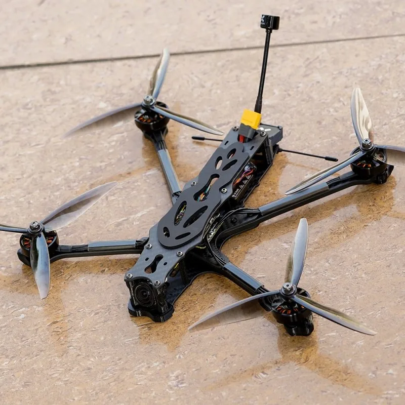 Foxeer Aura 7" FPV Long Range Drone F722 V4 Reaper 65A 4in1 M10Q-250 GPS Foxeer 2806.5 1350KV 6S Analog / Vista
Foxeer Aura 7" FPV Long Range Drone F722 V4 Reaper 65A 4in1 M10Q-250 GPS Foxeer 2806.5 1350KV 6S Analog / Vista