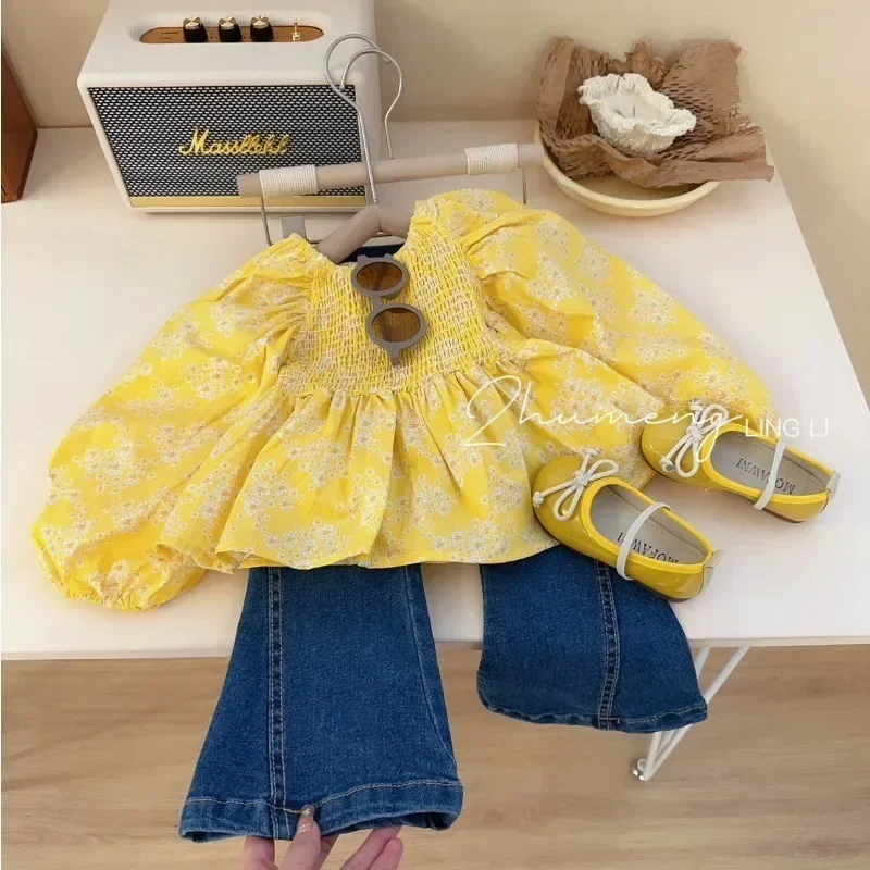 2023 Spring Autumn Kids Girls 2PCS Clothes Set Cotton Fitted Waist Floral Tops Denim Flare Pants Suit Children Girls Outfits
2023 Spring Autumn Kids Girls 2PCS Clothes Set Cotton Fitted Waist Floral Tops Denim Flare Pants Suit Children Girls Outfits