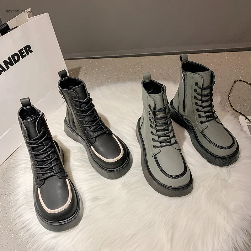 Retro winter Boots Female 2022 New Autumn and Winter British Style Fashion All-match Thick-soled Comfortable Short Boots Ladies
Retro winter Boots Female 2022 New Autumn and Winter British Style Fashion All-match Thick-soled Comfortable Short Boots Ladies
