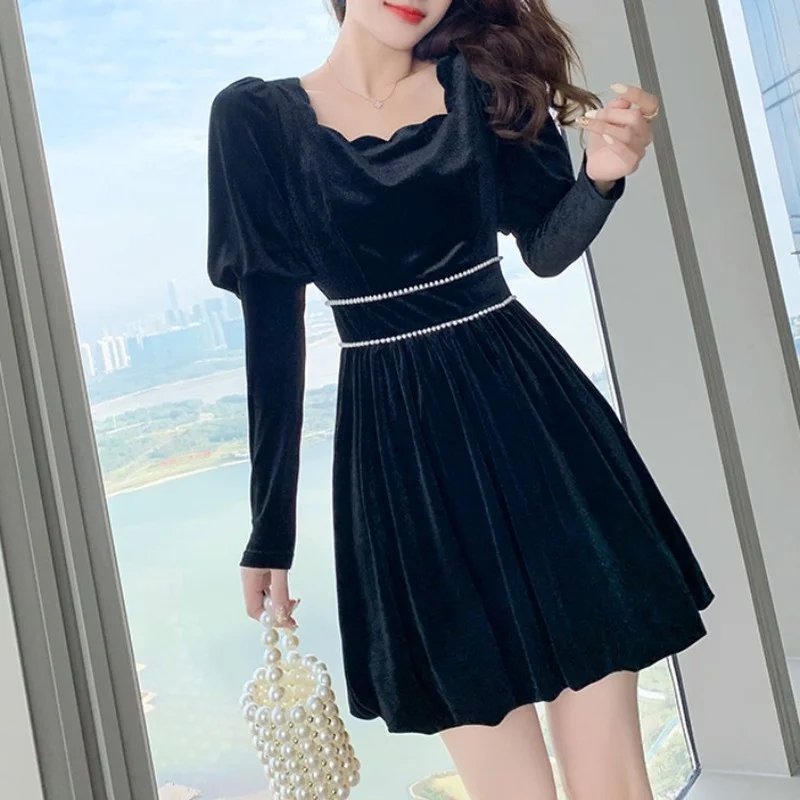 

Female 2023 Autumn Women's Clothing New Product Waist Thinner Velvet Long-sleeved Dress French Hepburn Style Little Black Skirt