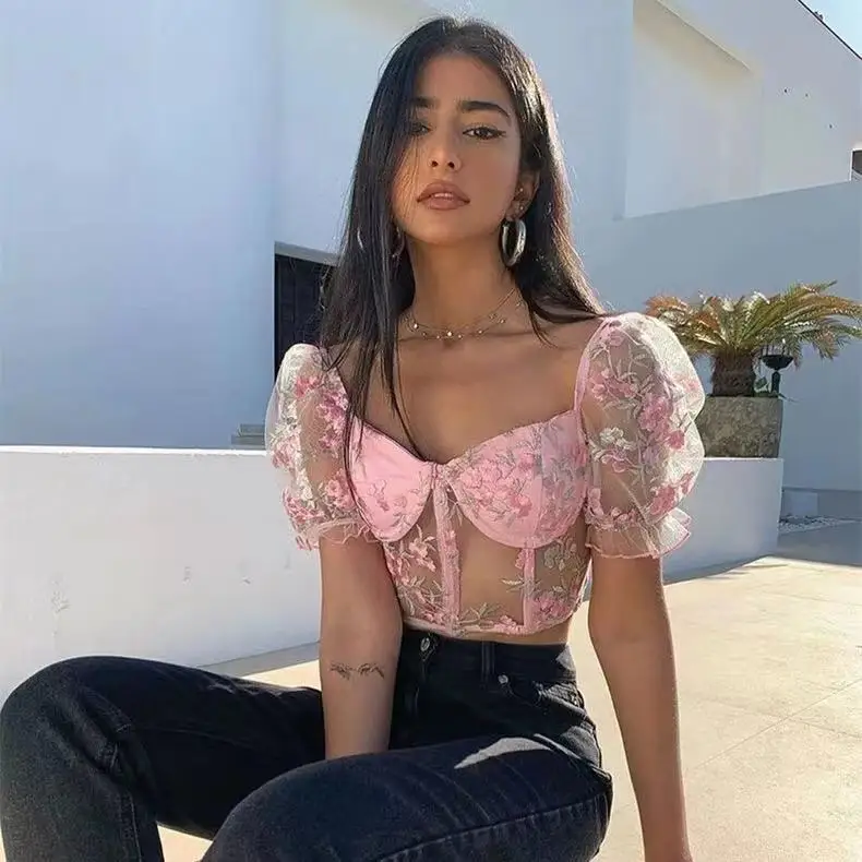 Mesh breasted cotton embroidered short-sleeved T-shirt women's summer cross-border self-cultivation backless hollow lace slimmin
Mesh breasted cotton embroidered short-sleeved T-shirt women's summer cross-border self-cultivation backless hollow lace slimmin