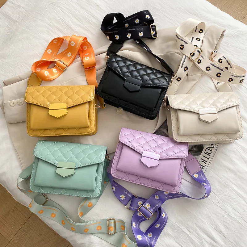 Trendy Small Bag Women's Bag 2020 Summer New Trendy Fashion Messenger Bag Embroidery Small Square Bag Crossbody Bags for Women
Trendy Small Bag Women's Bag 2020 Summer New Trendy Fashion Messenger Bag Embroidery Small Square Bag Crossbody Bags for Women