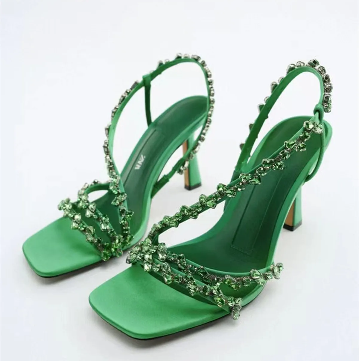 Rhinestones Women Pumps Fashion Square Head Slingabacks Stiletto High Heels Summer Female Wedding Bridal Shoes Large Size 35~41
Rhinestones Women Pumps Fashion Square Head Slingabacks Stiletto High Heels Summer Female Wedding Bridal Shoes Large Size 35~41