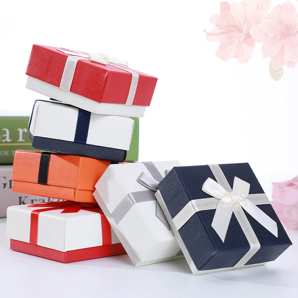 1 Pcs Ribbon Jewelry Box Multi Colors Ring Earrings Pendant Display Packaging Gift Case 2022 New Valentine's Day Accessories
1 Pcs Ribbon Jewelry Box Multi Colors Ring Earrings Pendant Display Packaging Gift Case 2022 New Valentine's Day Accessories