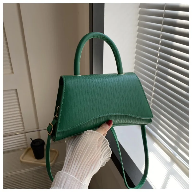 Fashion Bag Womens 2023 Summer Fashion Shoulder Bag Simple Casual Messenger Bag Solid Color Underarm Bag Designer Bag Handbags
Fashion Bag Womens 2023 Summer Fashion Shoulder Bag Simple Casual Messenger Bag Solid Color Underarm Bag Designer Bag Handbags