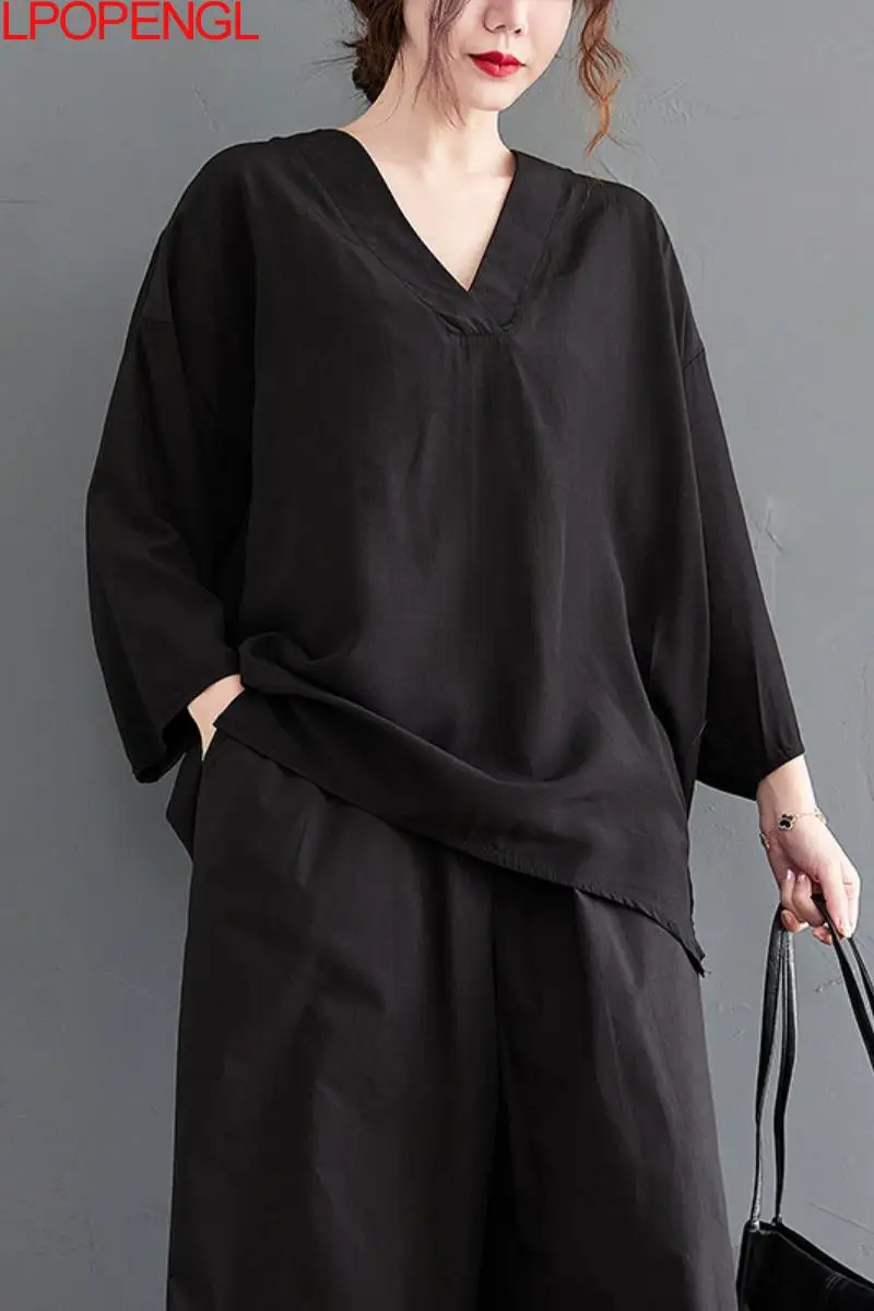 Fashion Women Black Asymmetrical Long T-shirt New V-neckthree Quarter Fashion Tide Spring Summer Casual Blouses Women Clothing
Fashion Women Black Asymmetrical Long T-shirt New V-neckthree Quarter Fashion Tide Spring Summer Casual Blouses Women Clothing