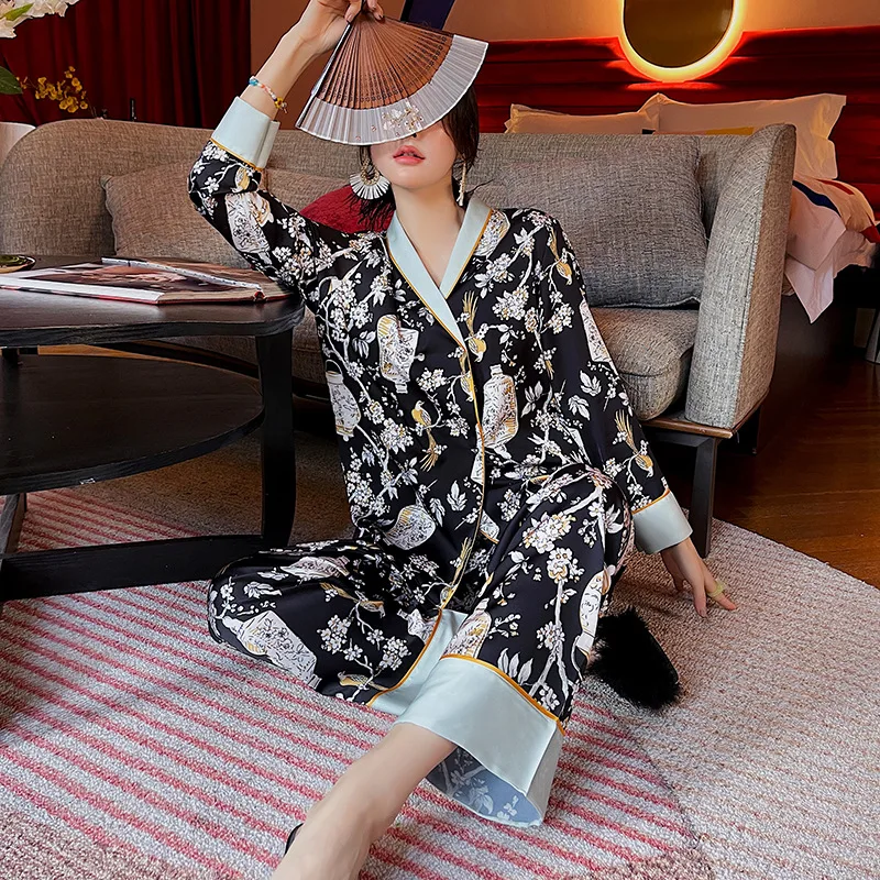 Spring New Satin Printed Pajamas For Women 2 Pieces Set Long Sleeve Pants Pijama Sleepwear Lounge Women's Nightwear Home Suit
Spring New Satin Printed Pajamas For Women 2 Pieces Set Long Sleeve Pants Pijama Sleepwear Lounge Women's Nightwear Home Suit