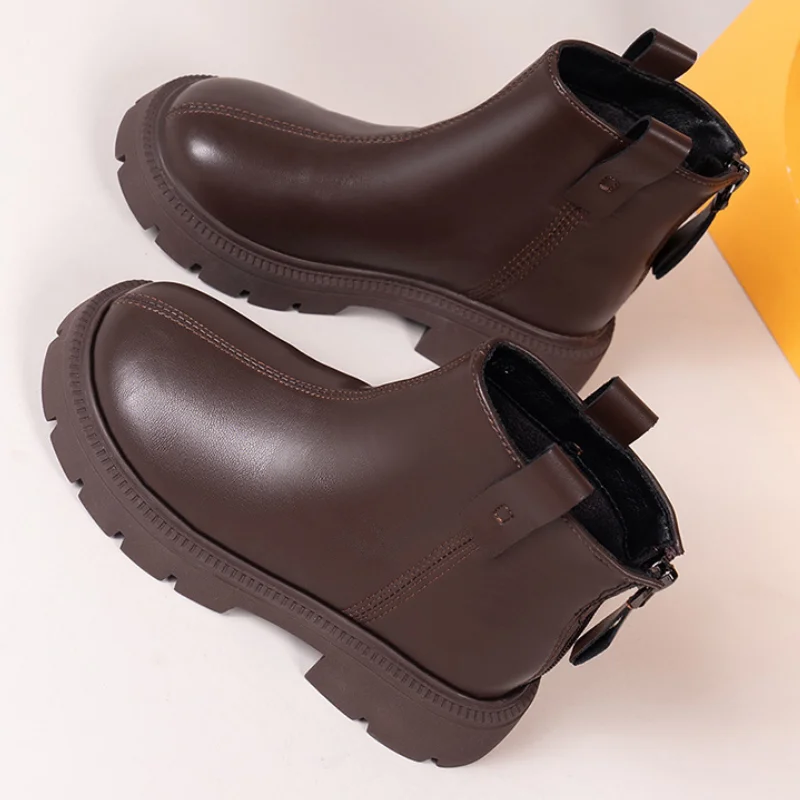 Autumn and Winter New Products for Boys and Girls Solid Color Simple and Comfortable Zipper Children's Car Sewing Short Boots
Autumn and Winter New Products for Boys and Girls Solid Color Simple and Comfortable Zipper Children's Car Sewing Short Boots