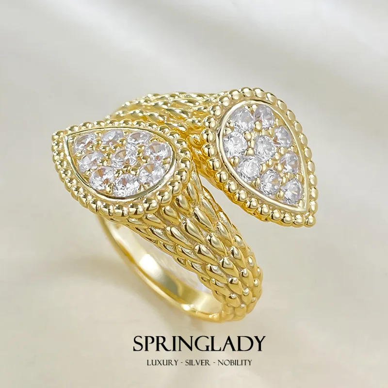 

Женское кольцо с драгоценным камнем, покрытое золотом 18 карат