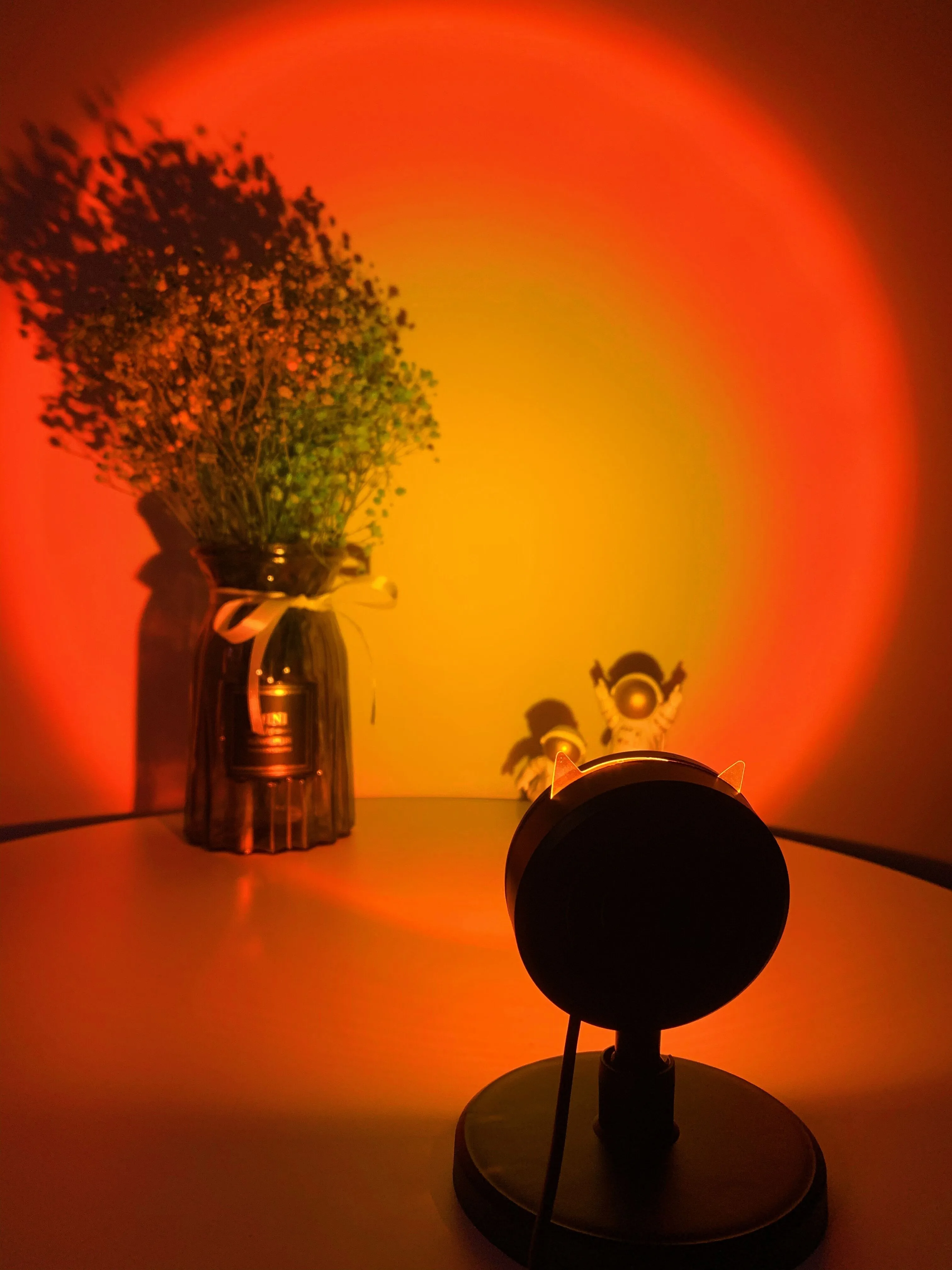 Sunset Projection Lamp Rainbow Atmosphere Night Light Sunset Light For Bedroom Room Decoration Background Wall Table Lamp
Sunset Projection Lamp Rainbow Atmosphere Night Light Sunset Light For Bedroom Room Decoration Background Wall Table Lamp